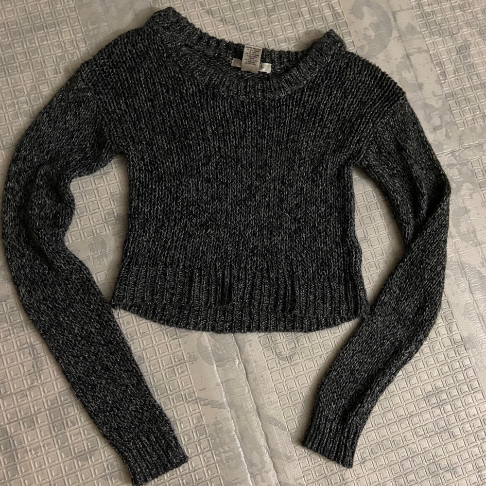 Crop top knit sweater